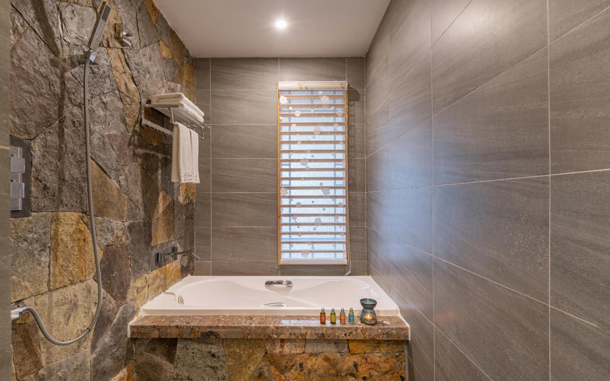 Lijiang Zen Garden Hotel Εξωτερικό φωτογραφία